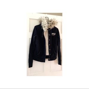 Hollister Hoodie (Sherpa inside) in Navy